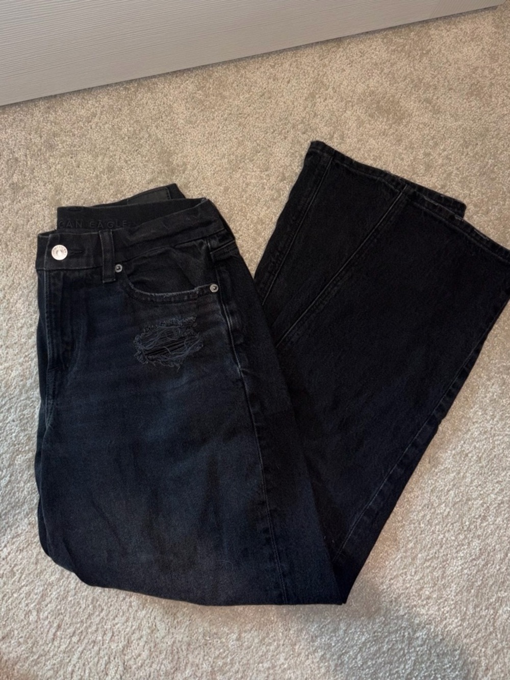 American Eagle Outfitters Curvy Straight Black Jeans with Distressed Detail (4S)